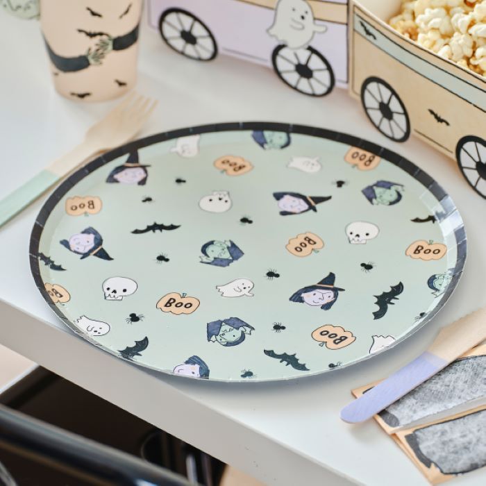Papptallrikar med mysiga halloweenmotiv 8x - Ø 22 cm