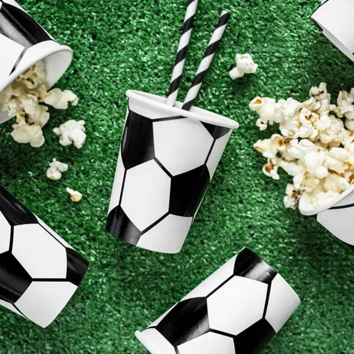 Pappersmuggar med fotbollsmotiv 6x - 260 ml