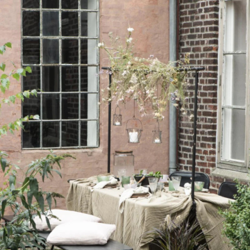 Svart dekorationstång för bord 88x123-180 cm