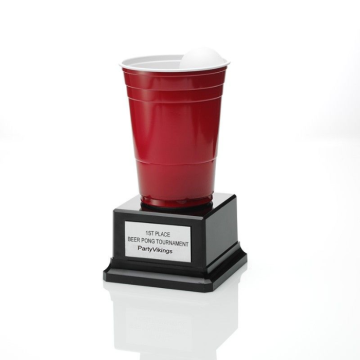 Beer pong trofé engelska - 18,5x10 cm