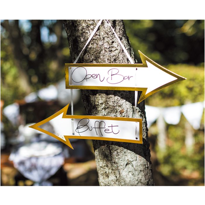 Vita vägvisarskyltar med guldkant 2x - 35 cm