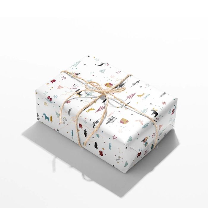 Julklapparpapper i vitt med julmotiv - 1000x70 cm