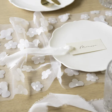 Bordslöpare med vita blommor - 5 meter